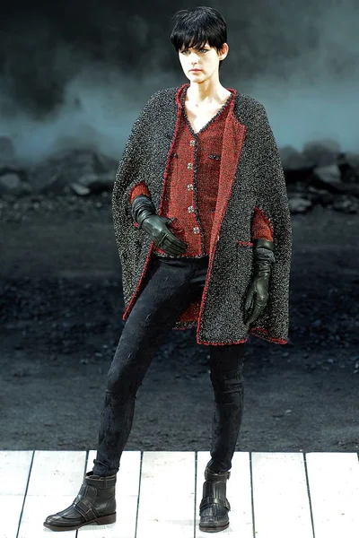Look 2